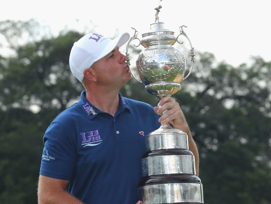 Teruskan membaca... ribut berdegup McIlroy pada lubang Playoff ketiga untuk t...
